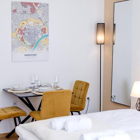 Lumen Homes - Altstadt-Studio Direkt Im Zentrum, Kueche, Netflix, Oeffentlicher Parkplatz Ums Eck Інґольштадт Екстер'єр фото
