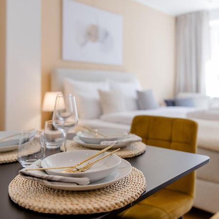 Lumen Homes - Altstadt-Studio Direkt Im Zentrum, Kueche, Netflix, Oeffentlicher Parkplatz Ums Eck Інґольштадт Екстер'єр фото
