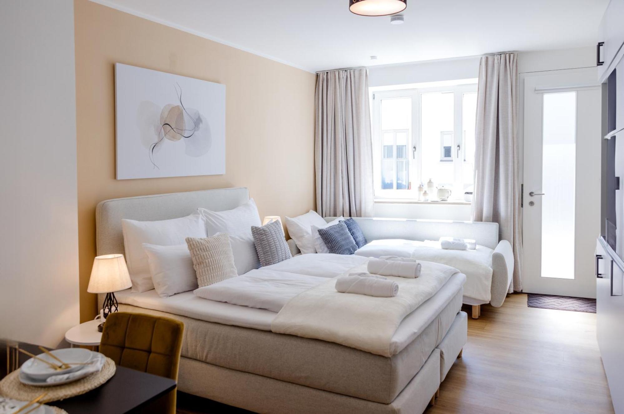 Lumen Homes - Altstadt-Studio Direkt Im Zentrum, Kueche, Netflix, Oeffentlicher Parkplatz Ums Eck Інґольштадт Екстер'єр фото