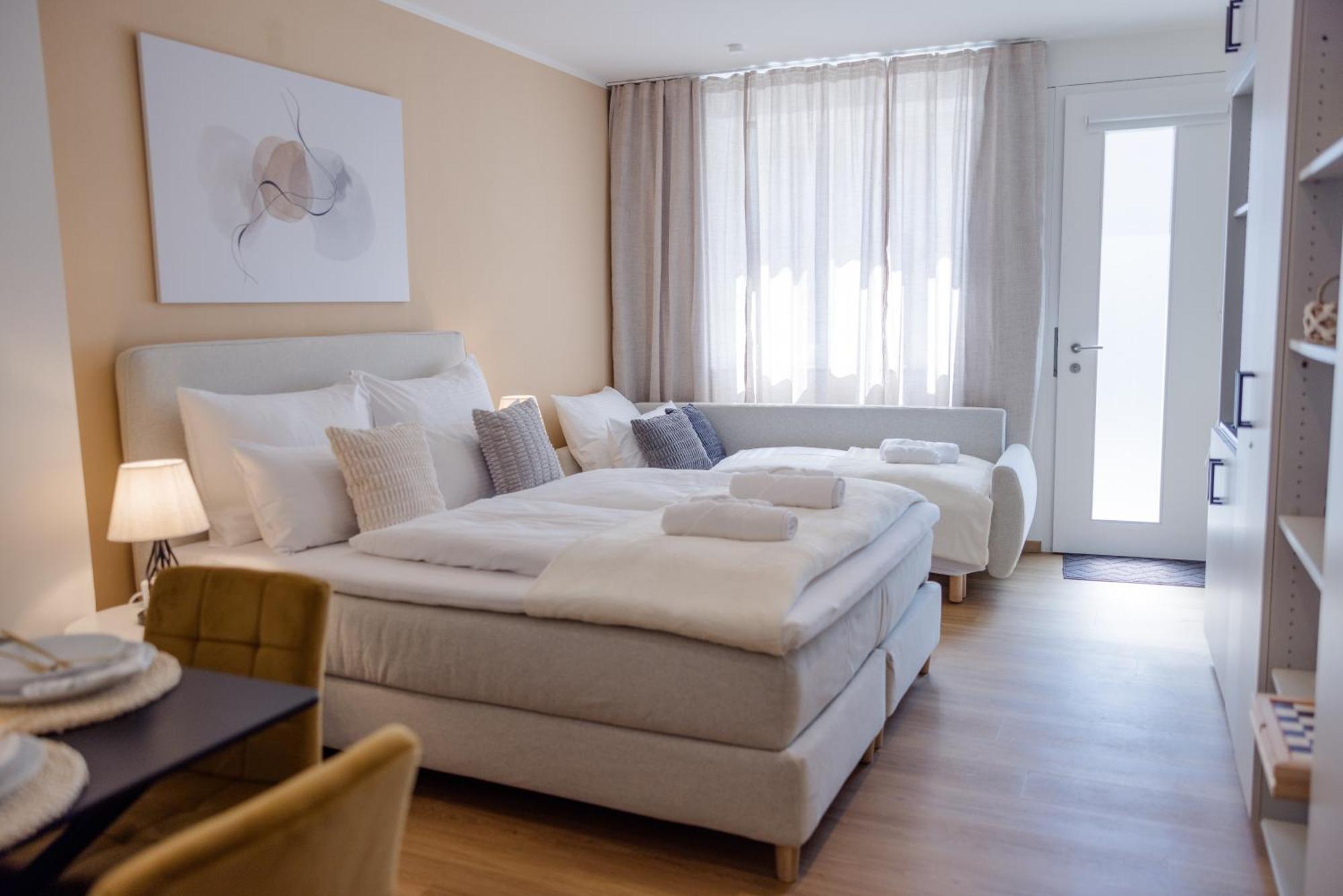 Lumen Homes - Altstadt-Studio Direkt Im Zentrum, Kueche, Netflix, Oeffentlicher Parkplatz Ums Eck Інґольштадт Екстер'єр фото